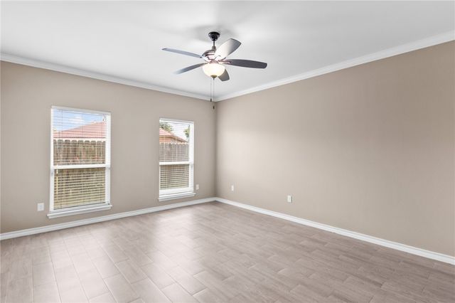 5721 Bella Di Giorno Dr, Corpus Christi, TX 78414