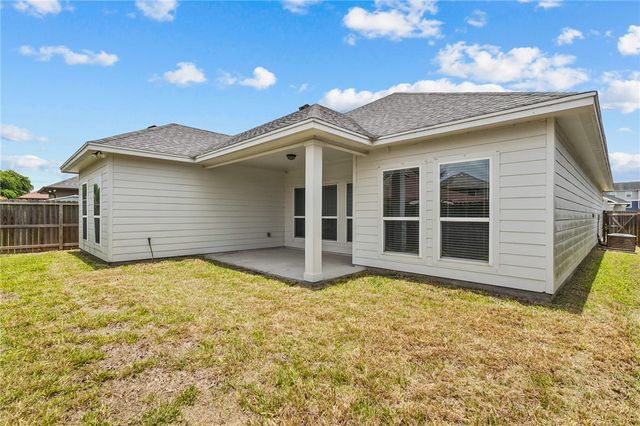 5721 Bella Di Giorno Dr, Corpus Christi, TX 78414