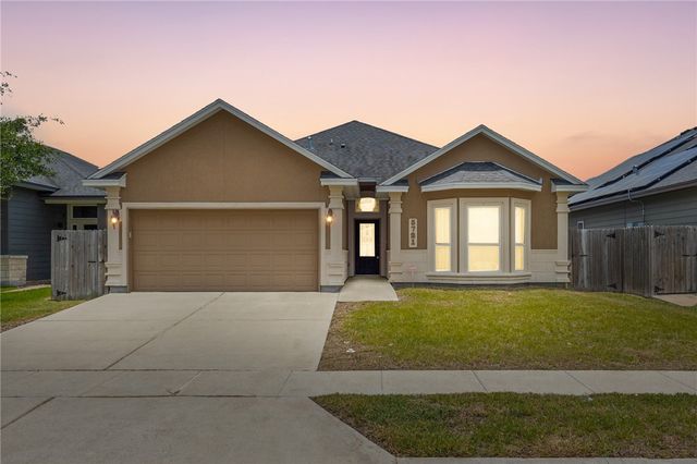 5721 Bella Di Giorno Dr, Corpus Christi, TX 78414