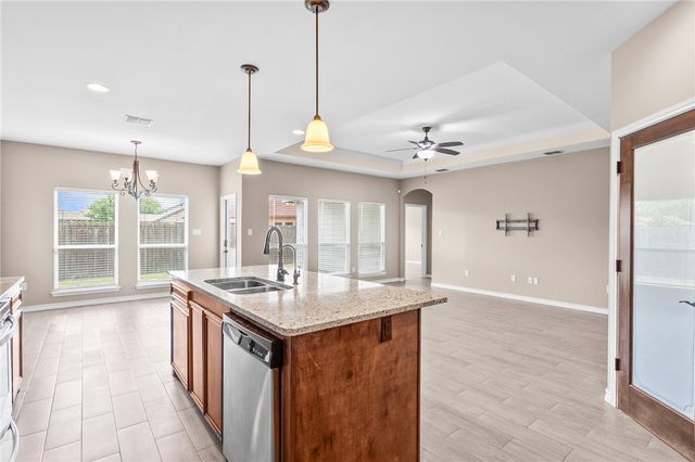 5721 Bella Di Giorno Dr, Corpus Christi, TX 78414