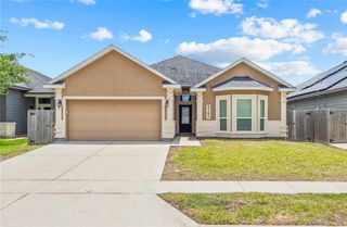5721 Bella Di Giorno Dr, Corpus Christi, TX 78414