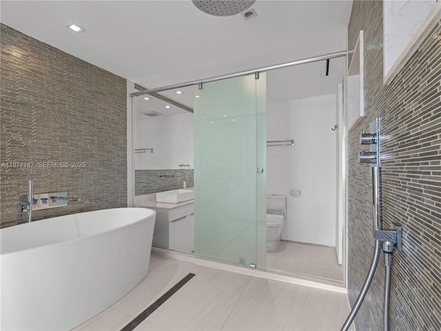 8011 Fisher Island Drive 8011, Miami Beach, FL 33109