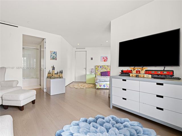 8011 Fisher Island Drive 8011, Miami Beach, FL 33109