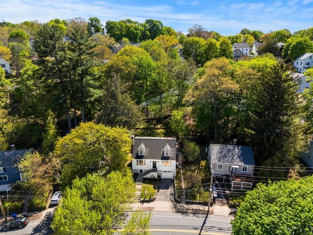96 Paul Revere Rd, Arlington, MA 02476