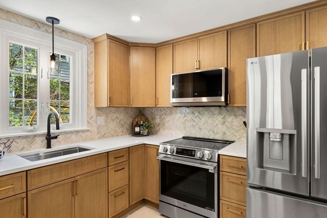 96 Paul Revere Rd, Arlington, MA 02476