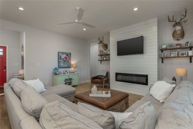 152 Katy Ranch Drive, Weatherford, TX 76085