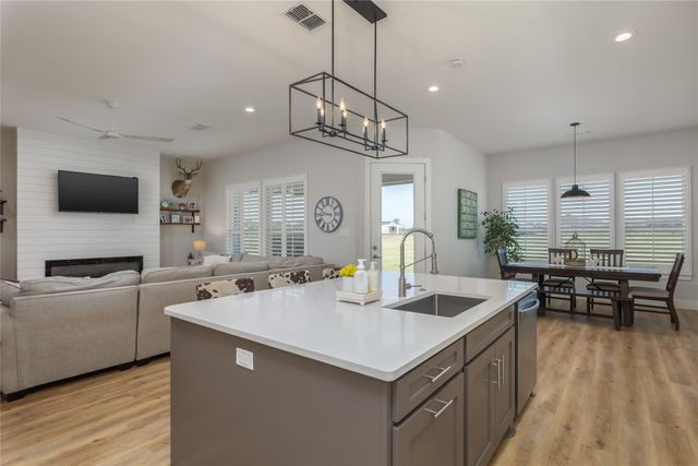 152 Katy Ranch Drive, Weatherford, TX 76085