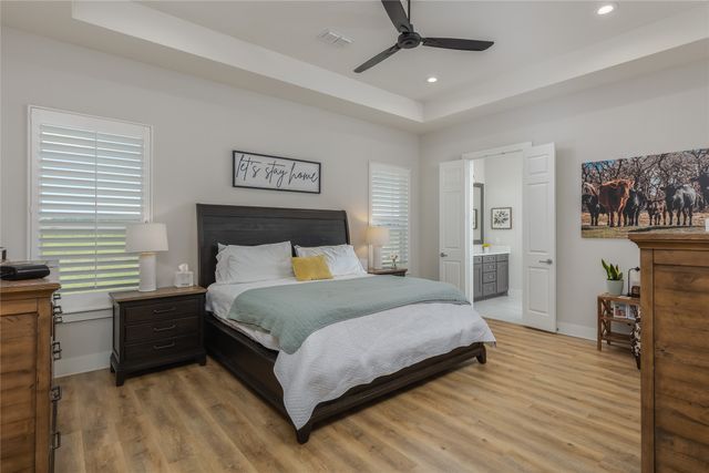 152 Katy Ranch Drive, Weatherford, TX 76085