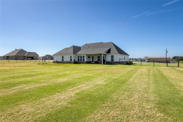 152 Katy Ranch Drive, Weatherford, TX 76085