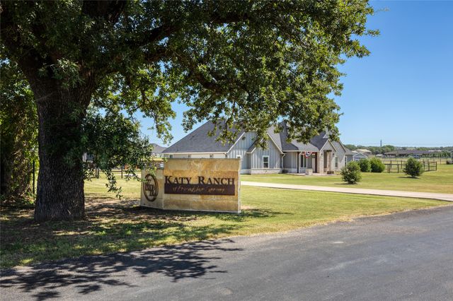 152 Katy Ranch Drive, Weatherford, TX 76085