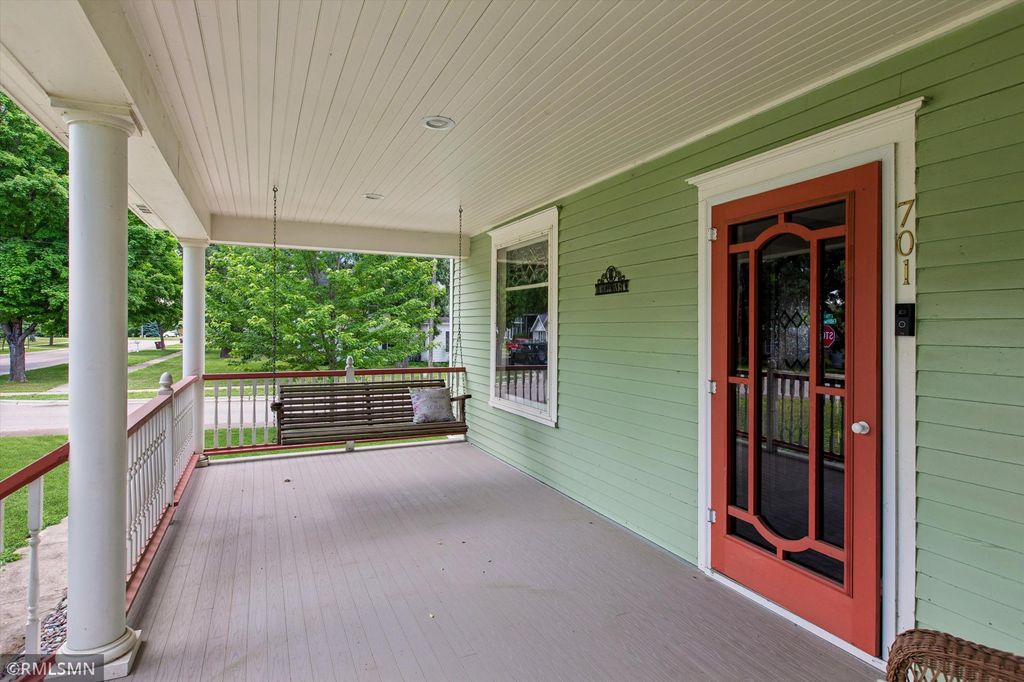 701 Hoffman Street W, Cannon Falls, MN 55009 — photo 3