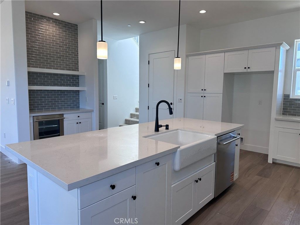 Image 10 of property listing at 252 Memphis Belle Way Court, San Luis Obispo, CA 93401