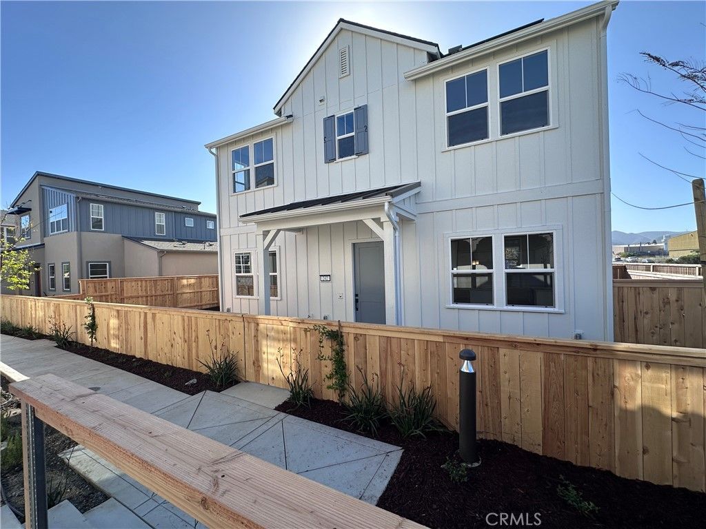 Image 2 of property listing at 252 Memphis Belle Way Court, San Luis Obispo, CA 93401