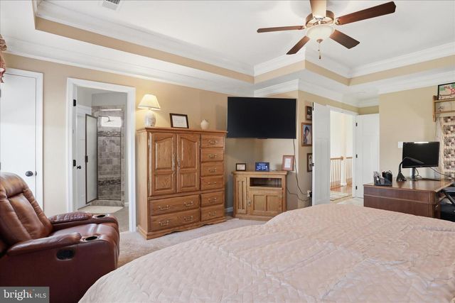 8011 HIDDEN VALLEY LN, Waynesboro, PA 17268