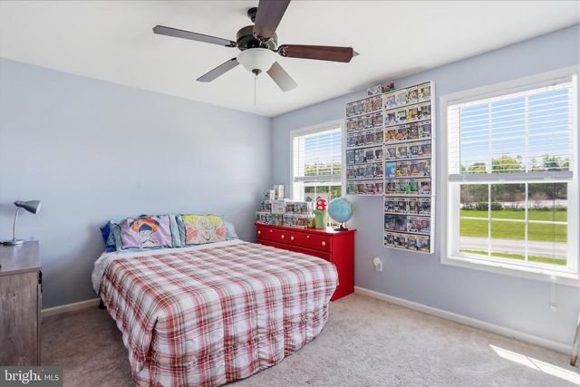 8011 HIDDEN VALLEY LN, Waynesboro, PA 17268