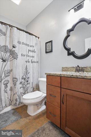 8011 HIDDEN VALLEY LN, Waynesboro, PA 17268