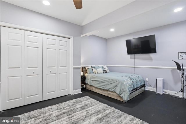 8011 HIDDEN VALLEY LN, Waynesboro, PA 17268
