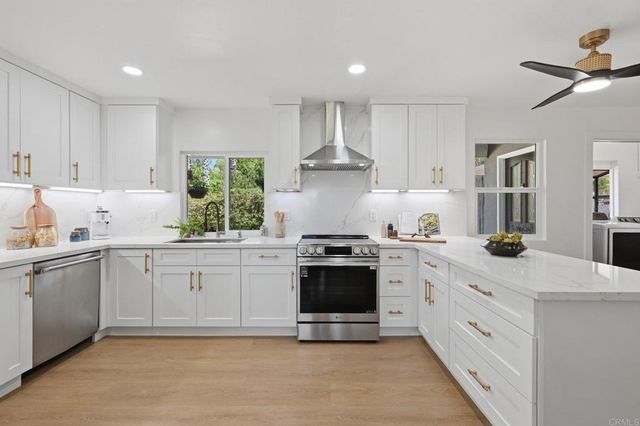5625 Lake Vista Drive, Bonsall, CA 92003