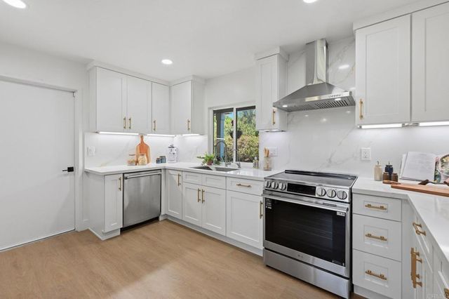 5625 Lake Vista Drive, Bonsall, CA 92003