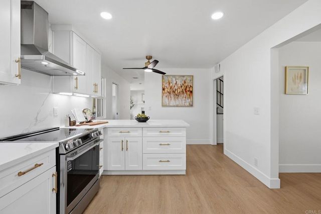 5625 Lake Vista Drive, Bonsall, CA 92003