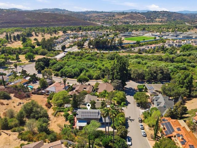 5625 Lake Vista Drive, Bonsall, CA 92003