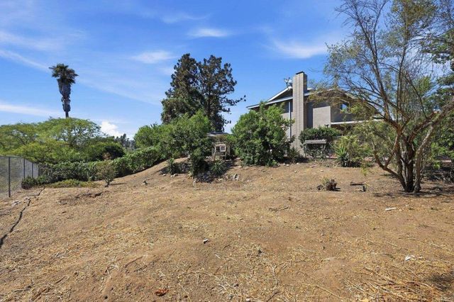 5625 Lake Vista Drive, Bonsall, CA 92003
