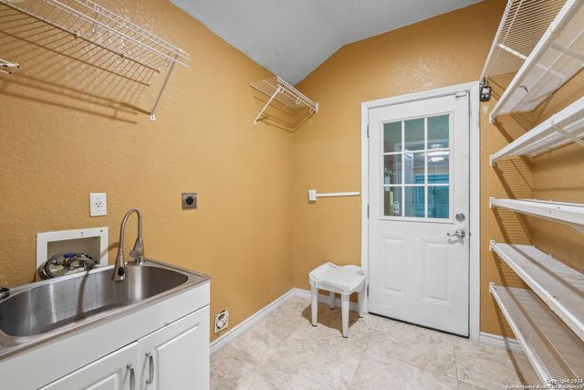 6739 Tezel Bend, San Antonio, TX 78250