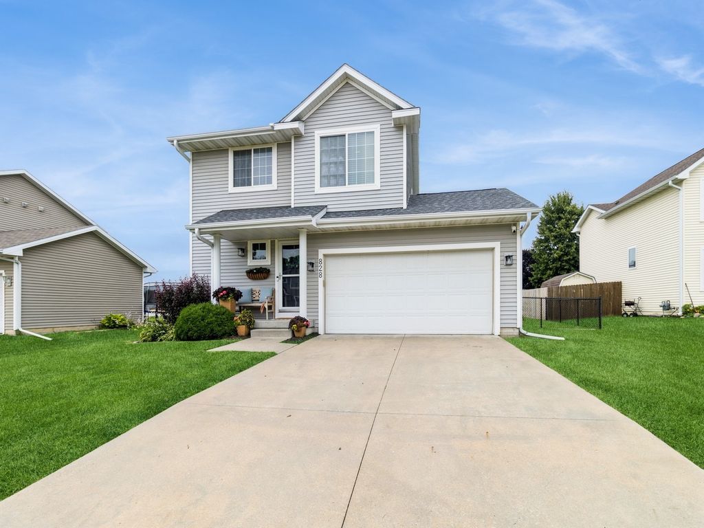 828 SW 47th Circle, Ankeny, IA 50023