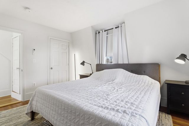 23 A St, Hull, MA 02045