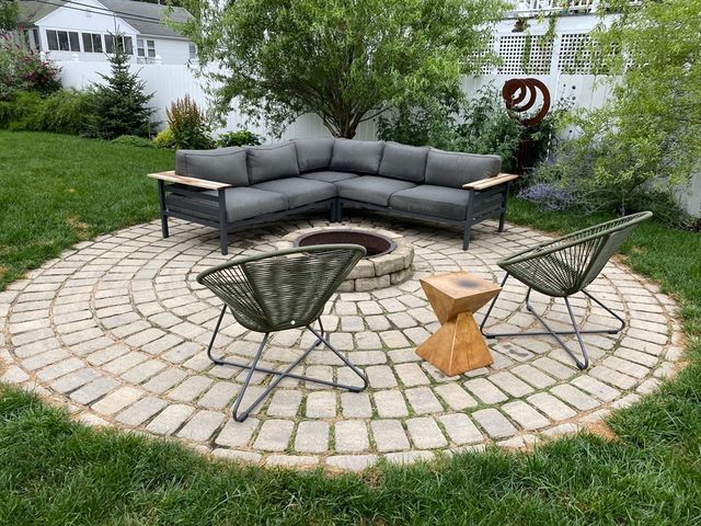 23 A St, Hull, MA 02045