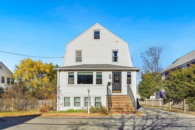 23 A St, Hull, MA 02045