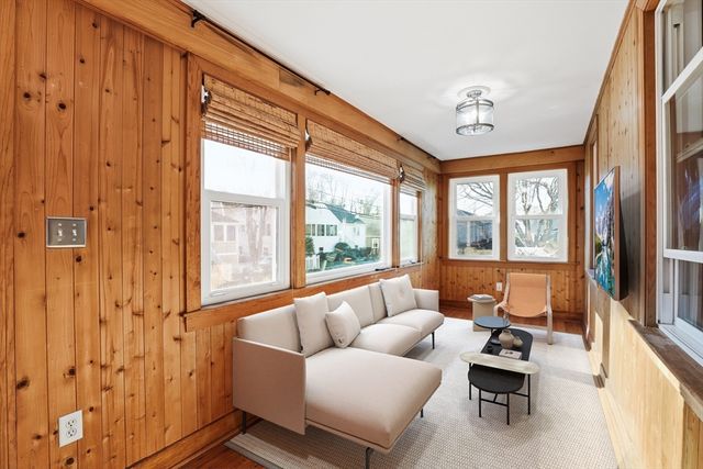 23 A St, Hull, MA 02045