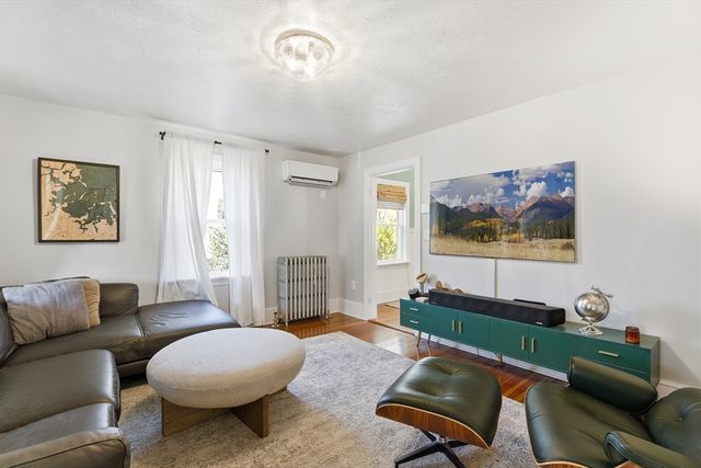 23 A St, Hull, MA 02045