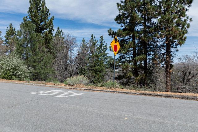 1530 Tuolumne Road, Big Bear City, CA 92314