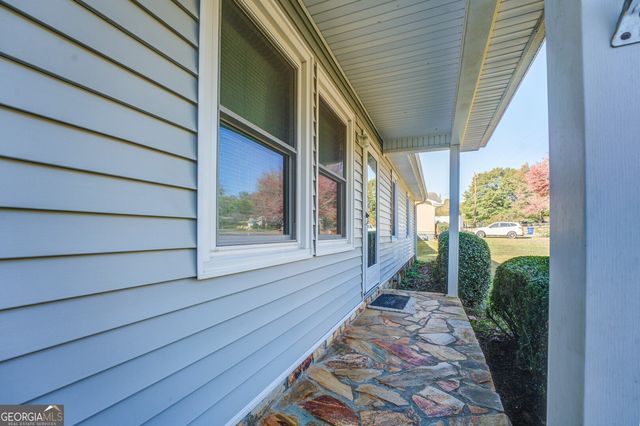 905 Rambling Rose Court NW, Conyers, GA 30012