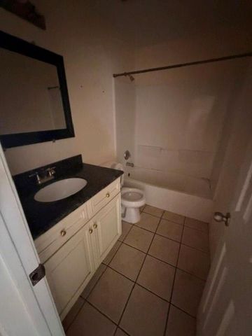 3010 Stonecross Lane, Dickinson, TX 77539