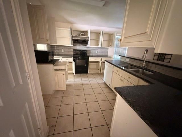 3010 Stonecross Lane, Dickinson, TX 77539