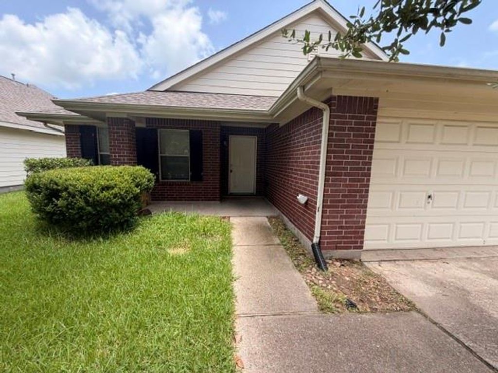 3010 Stonecross Lane, Dickinson, TX 77539