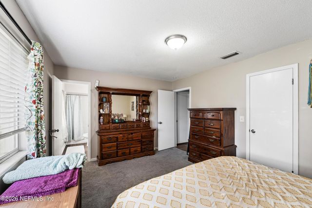 5628 FORT SUMTER Road, Jacksonville, FL 32210