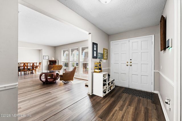 5628 FORT SUMTER Road, Jacksonville, FL 32210