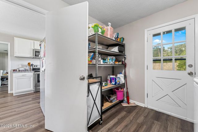 5628 FORT SUMTER Road, Jacksonville, FL 32210