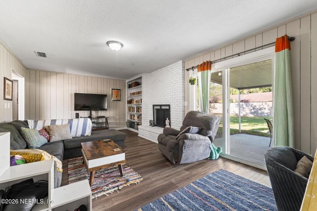 5628 FORT SUMTER Road, Jacksonville, FL 32210