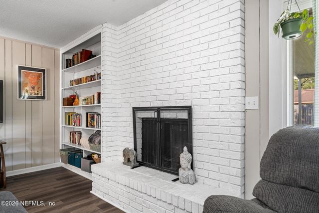 5628 FORT SUMTER Road, Jacksonville, FL 32210