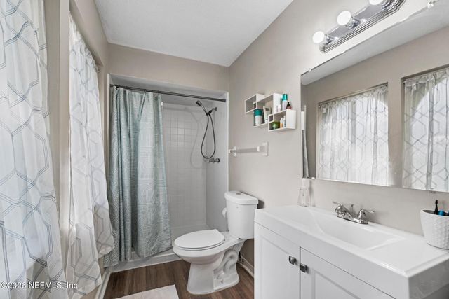 5628 FORT SUMTER Road, Jacksonville, FL 32210