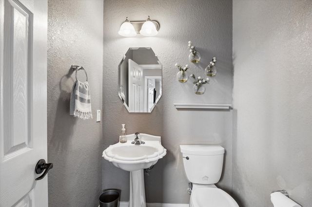 6102 Timbermoss Court, League City, TX 77573