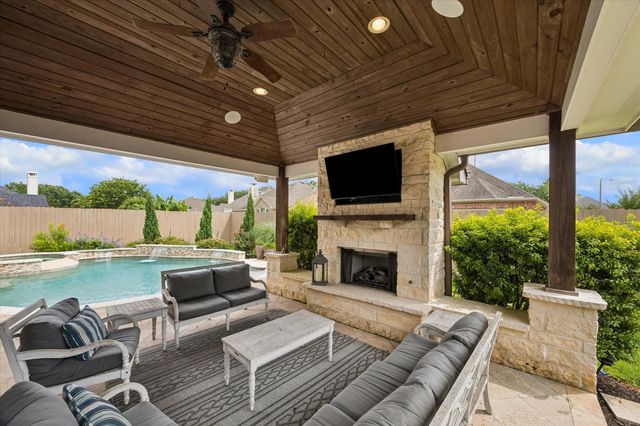 6102 Timbermoss Court, League City, TX 77573