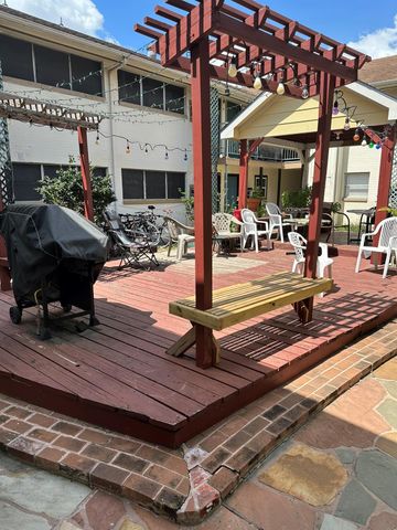 301 Avondale Street 15, Houston, TX 77006