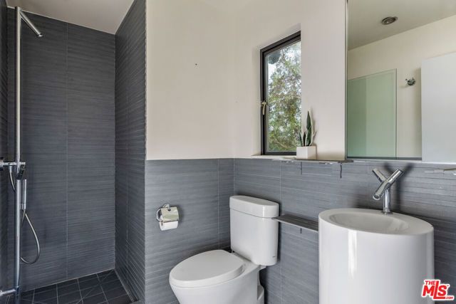 1815 N Crescent Heights Boulevard, West Hollywood, CA 90069