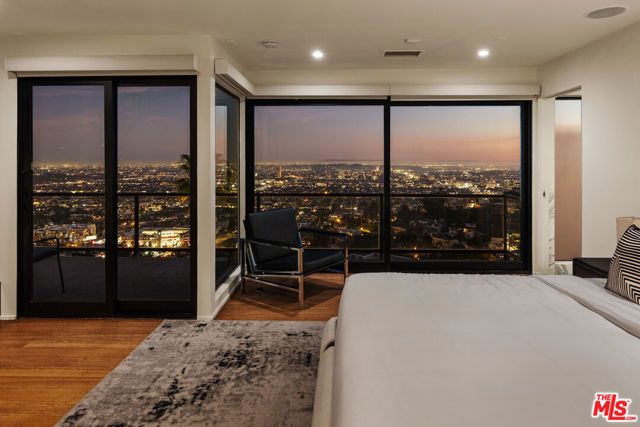 1815 N Crescent Heights Boulevard, West Hollywood, CA 90069