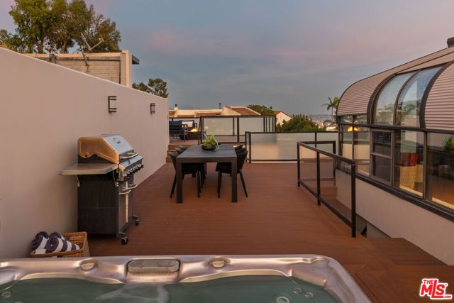 1815 N Crescent Heights Boulevard, West Hollywood, CA 90069